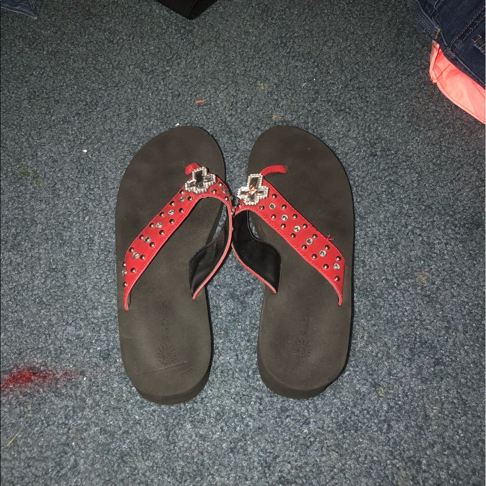 sandals for sale! women’s 7 and 8 NEED GONE ASAP